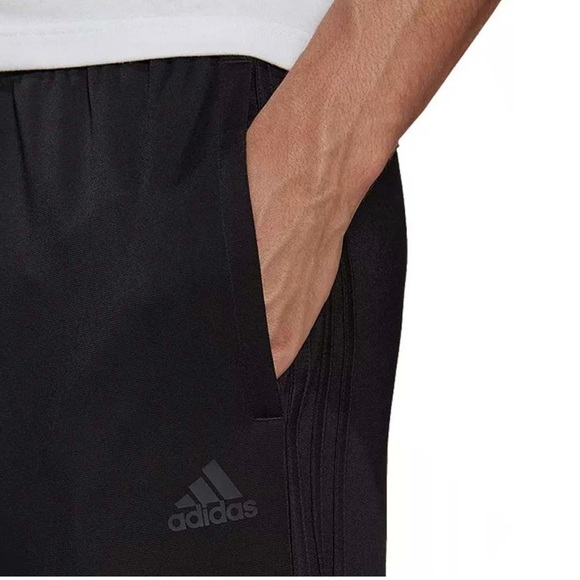 Adidas Black/black  3-stripe joggers. Large. Regular fit. Like New! 🔥 - Picture 2 of 8